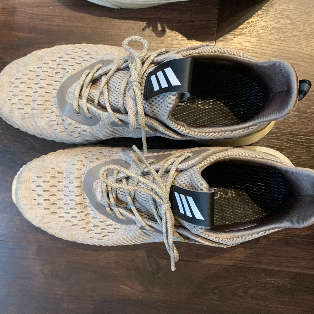 adidas Alphabounce EM